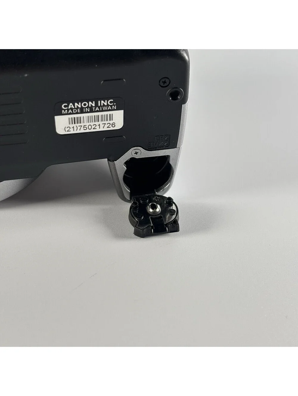 Canon EOS Rebel Ti 35MM Film Camera For PARTS / REPAIR Shutter Damage -Untested